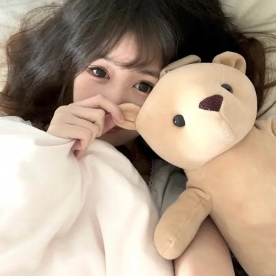 男爵的同桌小女生